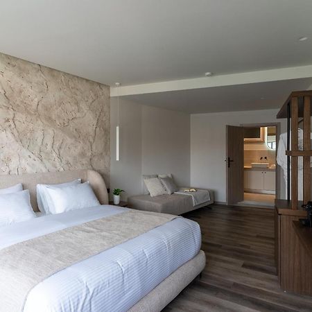 Athens Design Suites Ngoại thất bức ảnh