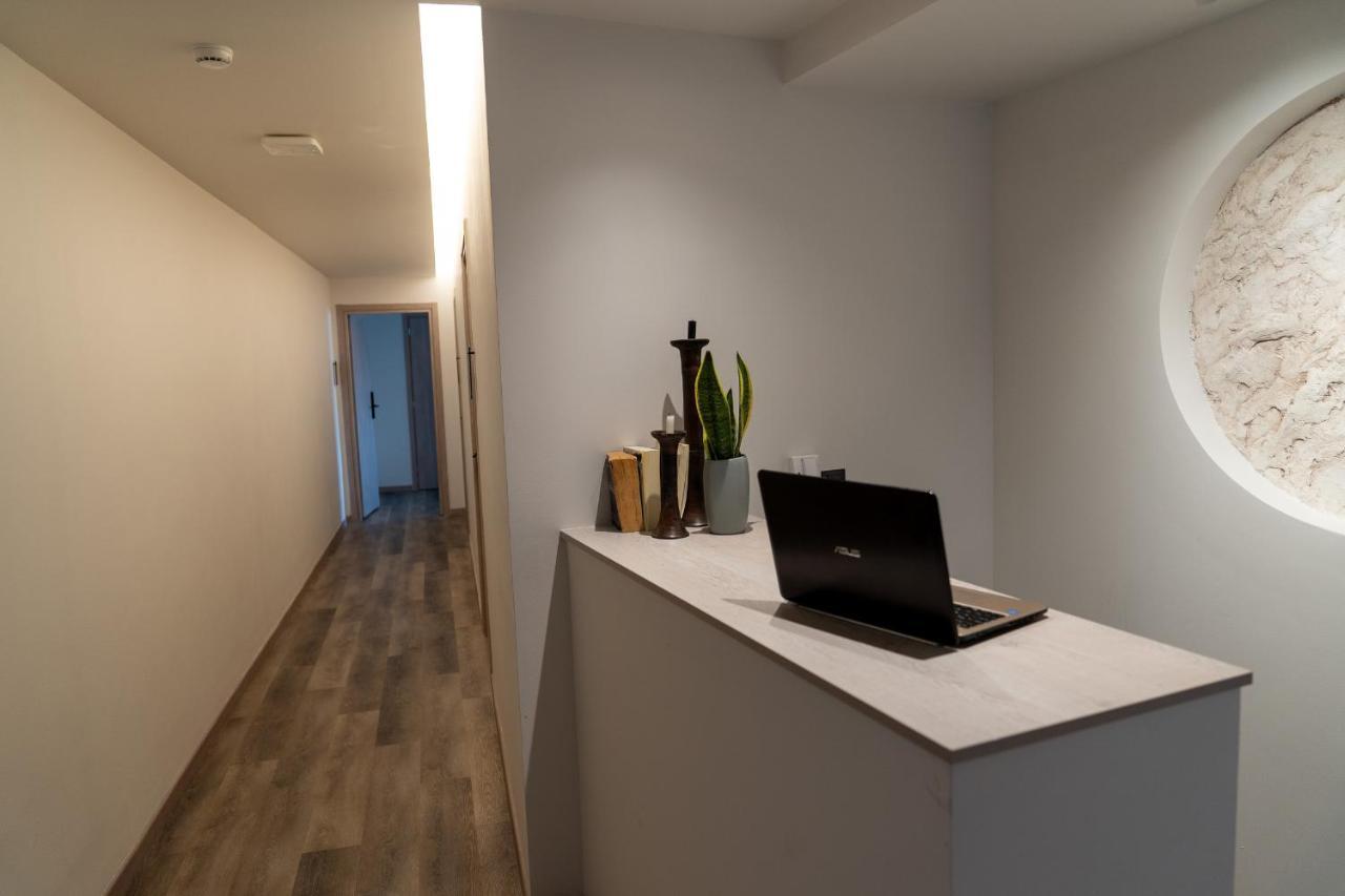 Athens Design Suites Ngoại thất bức ảnh